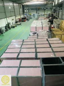 Trong ngành xây dựng và hệ thống kỹ thuật ống gió hvac pccc, việc hiểu rõ về các loại ống gió và chức năng