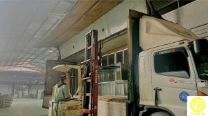 i xưởng của công ty ống gió Thành An, thời điểm này lại diễn ra những hoạt động hết sức sôI