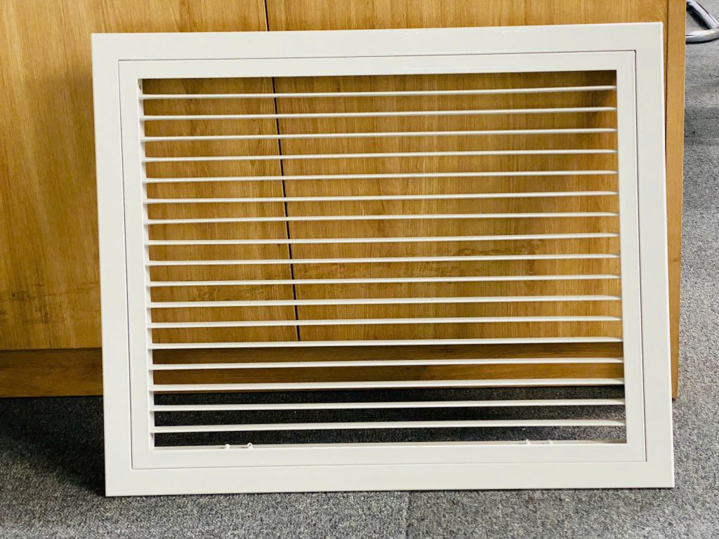 Cửa gió nan bầu dục