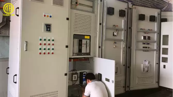 Tủ Điện 2 Lớp Cánh