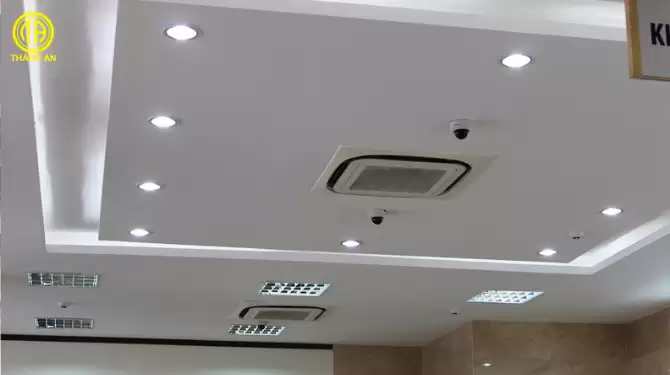 máy lạnh âm trần nối ống gió